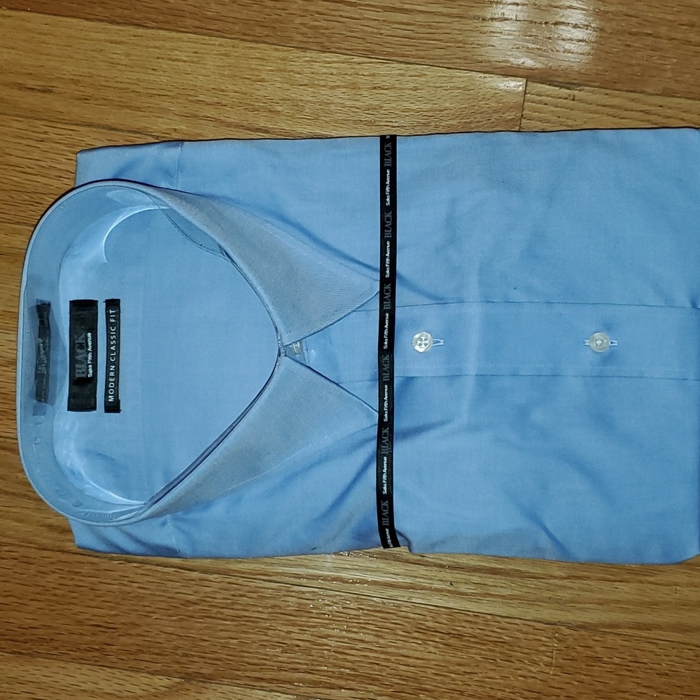 NWT MEN Saks fifth avenue blue button up shirt